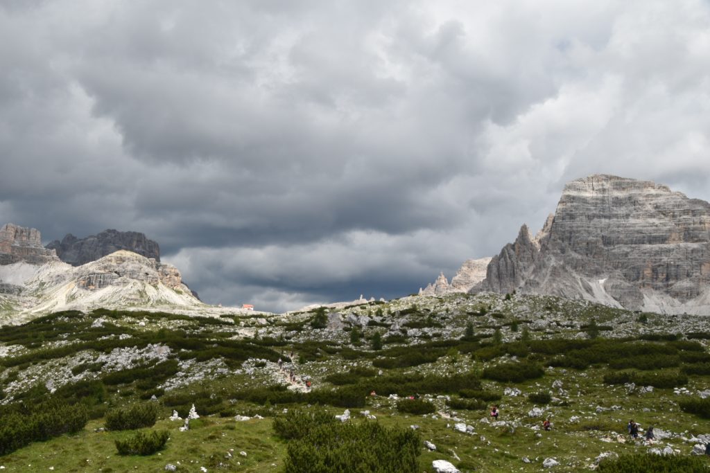 Rifugio Locatelli with the wurstel and Paternkofel to the right