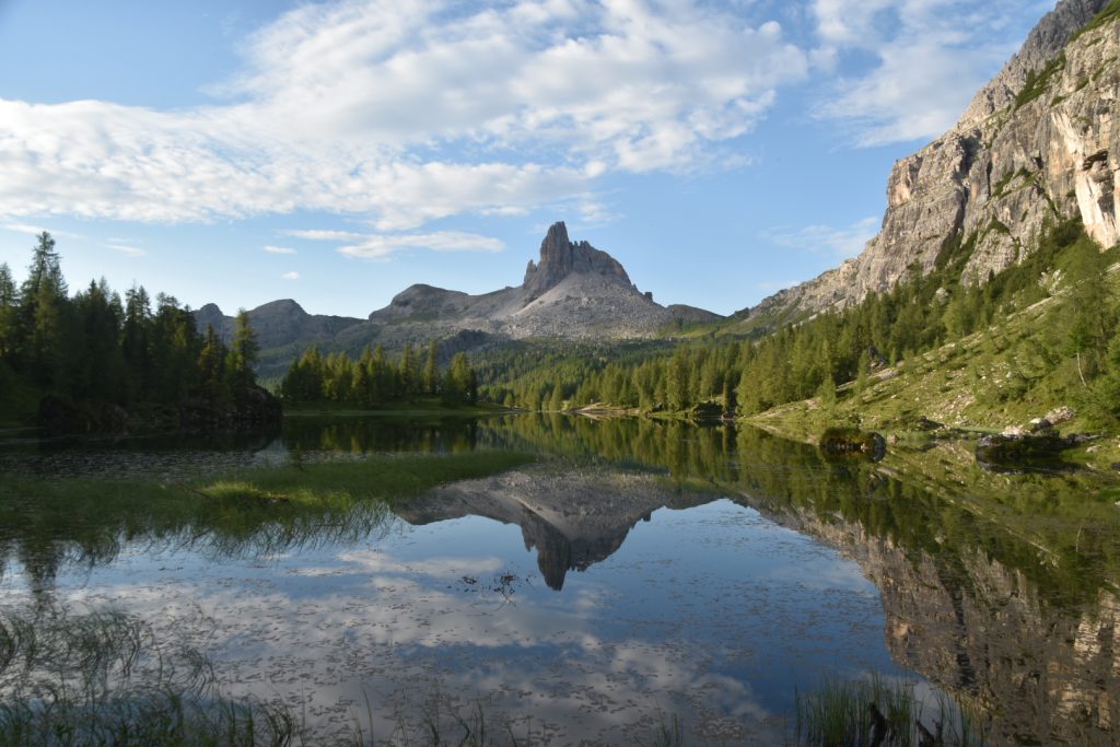 Becco di Mezzodi reflected in the morning lake