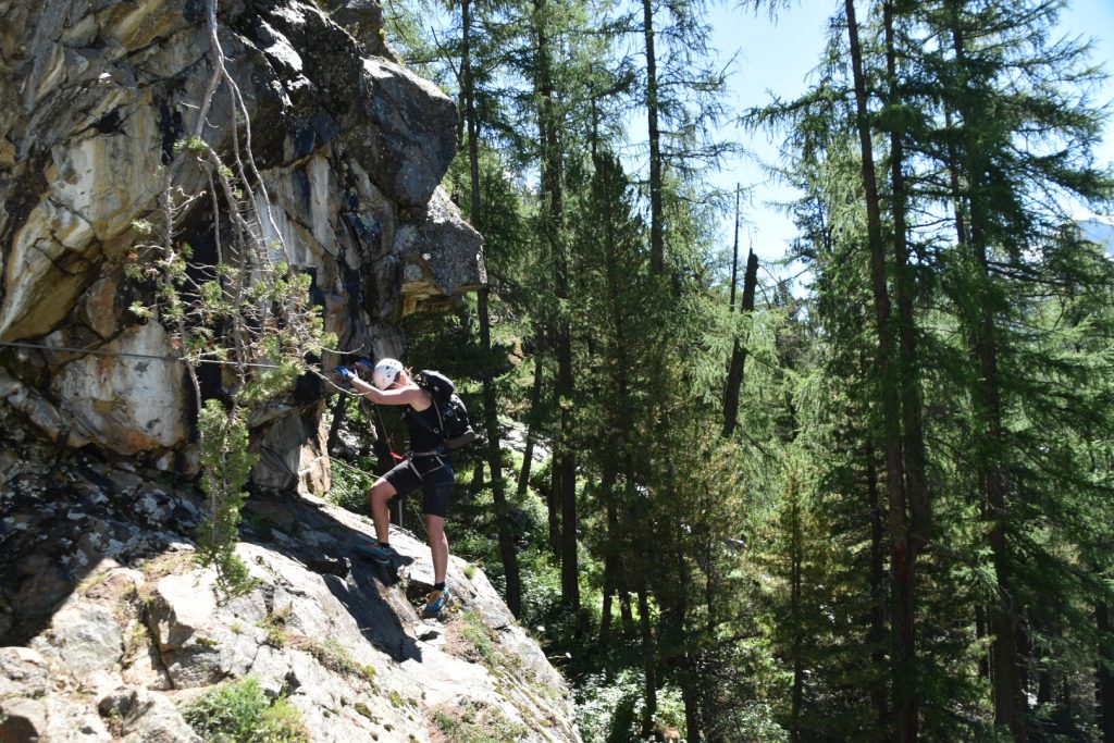 Traversing after the first spider's web