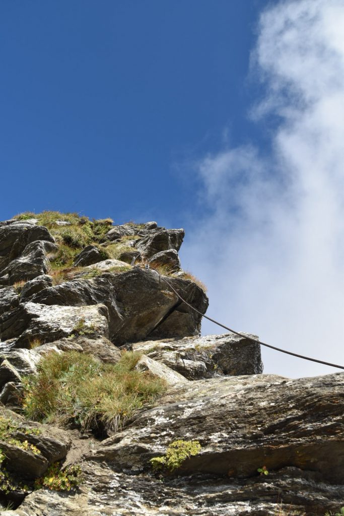 One of the many airy cabled sections.